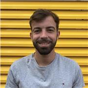Profesor particular titulado en Bioquímica con estudios doctorales en Investigación Biomédica da clases de biología, física, quími